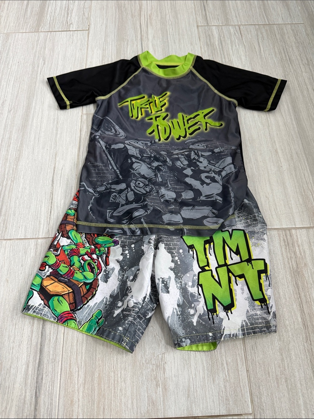Neon Green & Gray Teenage Mutant Ninja Turtles Swim Set medium size 8 trunks top